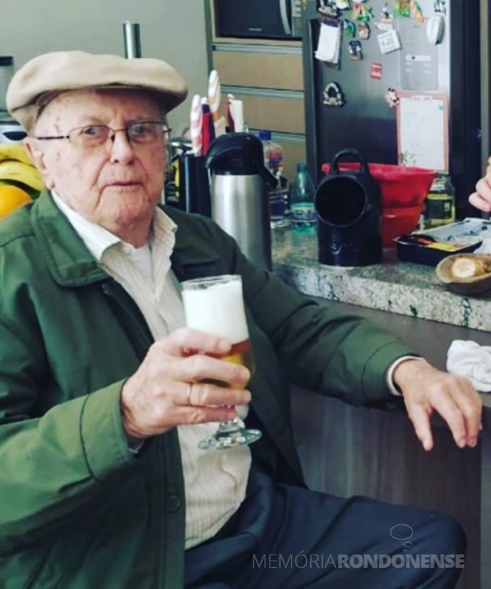 || Wilmuth Rusch, pioneiro do distrito de Novo Sarandi, município de Toledo (PR), falecido em junho de 2022.
Imagem: Acervo Gabriel Bersch - FOTO 18 -