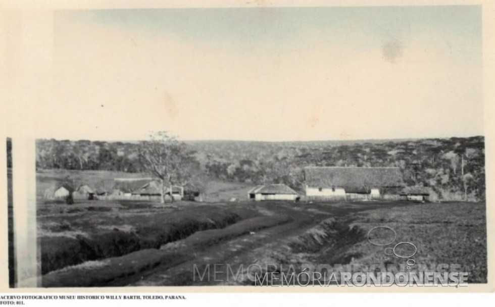 || Antiga sede de Lopeí, da empresa argentina Nuñez Y Gibaja, na divisa dos municípios de Toledo e Cascavel (PR). Imagem: Acervo Museu Histórico Willy Barth de Toledo. - FOTO 3 -