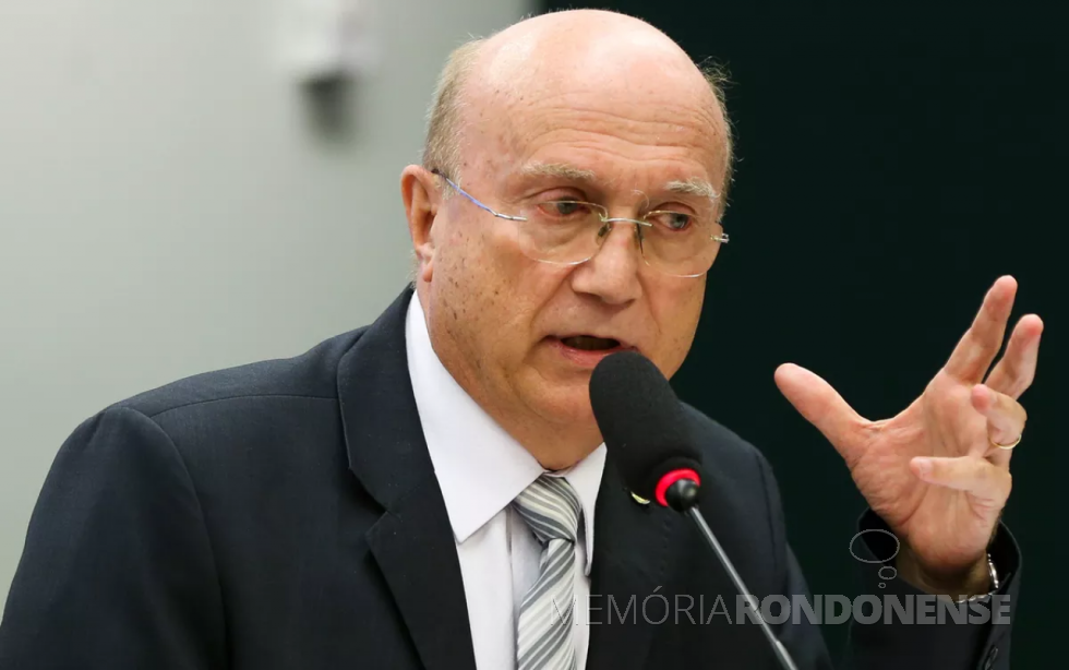 || Deputado federal Osmar Serraglio que concedeu entrevista para a jornalista Maria Cristina Kunzler, do jornal rondonense O Presente, em junho de 2022.
Imagem: Acervo TV Globo - FOTO 18 -