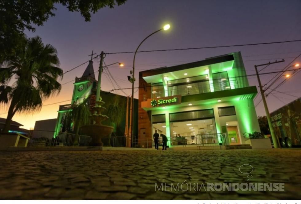 || Agência da Sicredi Aliança PR/SP na cidade de Vista Alegre do Alto (SP), inagurada em julho de 2022.
Imagem: Acervo da cooperativa de crédito colaborativo - FOTO 31 -