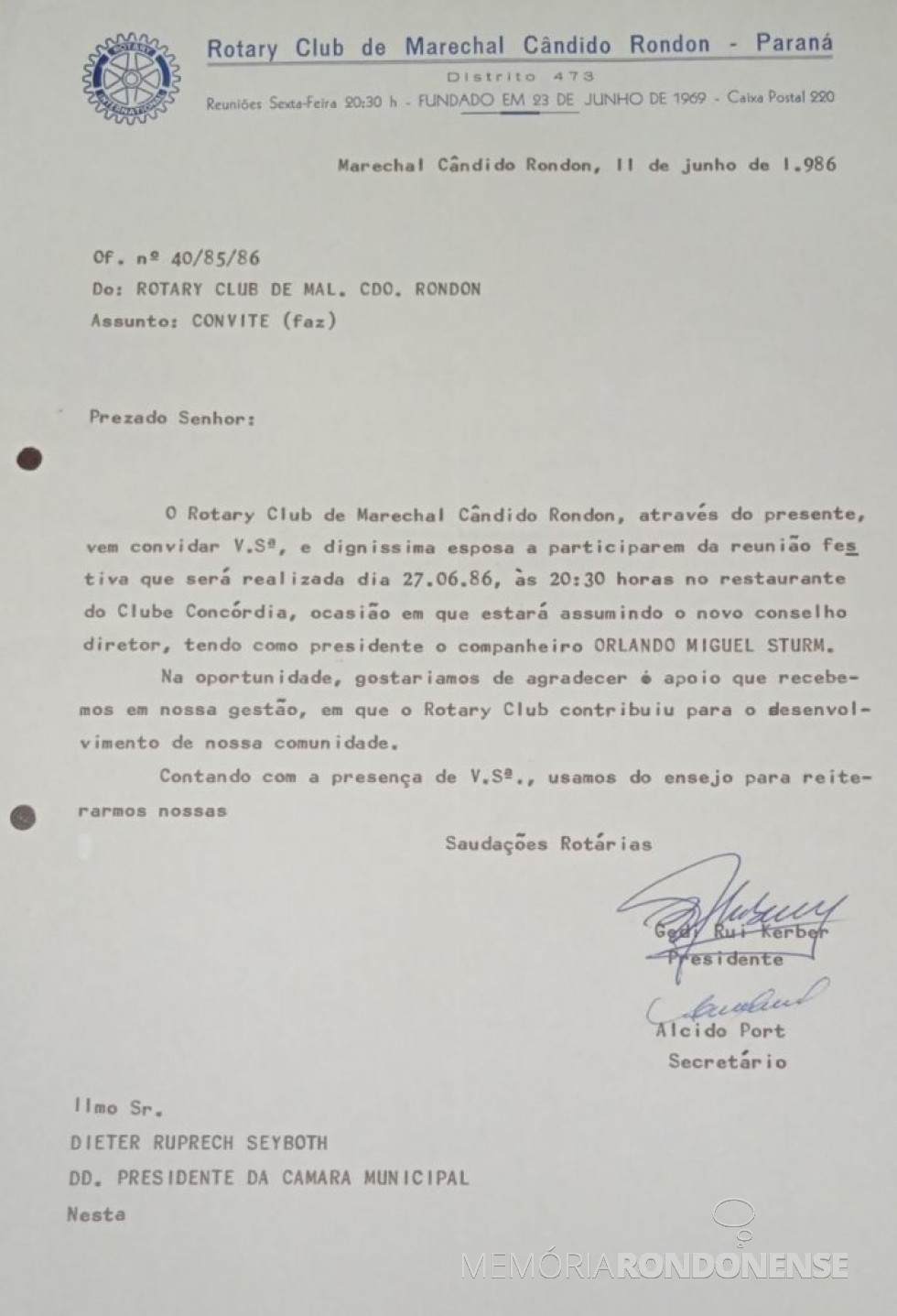|| Cópia do convite dirigido à Câmara Municipal de Marechal Cândido Rondon para a posse da nova diretoria do Rotary Clube, em junho de 1986. 
Imagem: Acervo do Legislativo referido - FOTO 5 - 