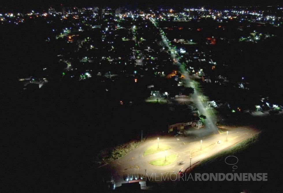 || Iluminação do trevo de acesso no Contorno Sul, com lâmpadas de alta luminação, em outubro de 2022.
Imagem: Acervo Imprensa PM-MCR - FOTO 10 -