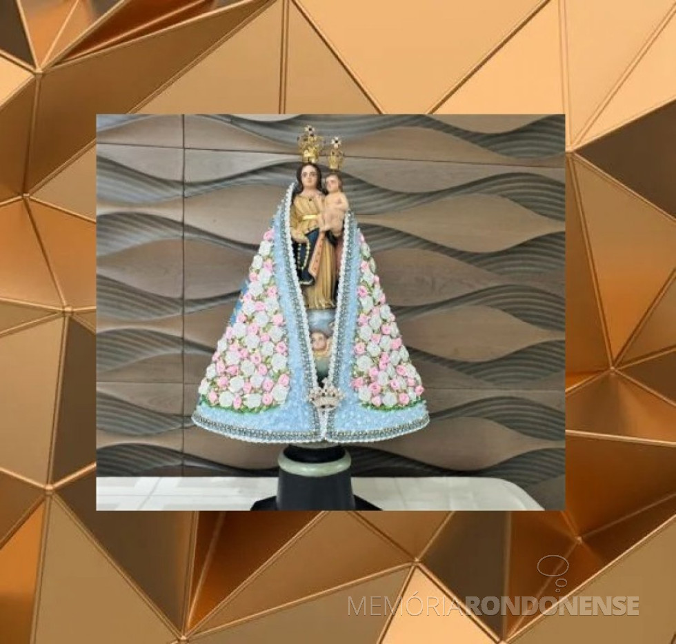 || Imagem de Nossa Senhora do Rocio no santuário em Paranaguá. Não é possivel dizer se foi esta imagem que peregrinou no Oeste do Paraná, em abril de 1956.
Imagem: Diocese de União da Vitória - FOTO 5 -