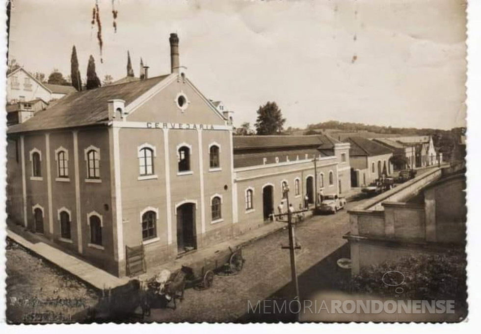 || Cervejaria na cidade de Estrela (RS), no começo do século XX, onde atuou o pai do médico rondonense Friedrich Rupprecht Seyboth.
Imagem: Acervo Prof. Erbson História - FOTO 4 -