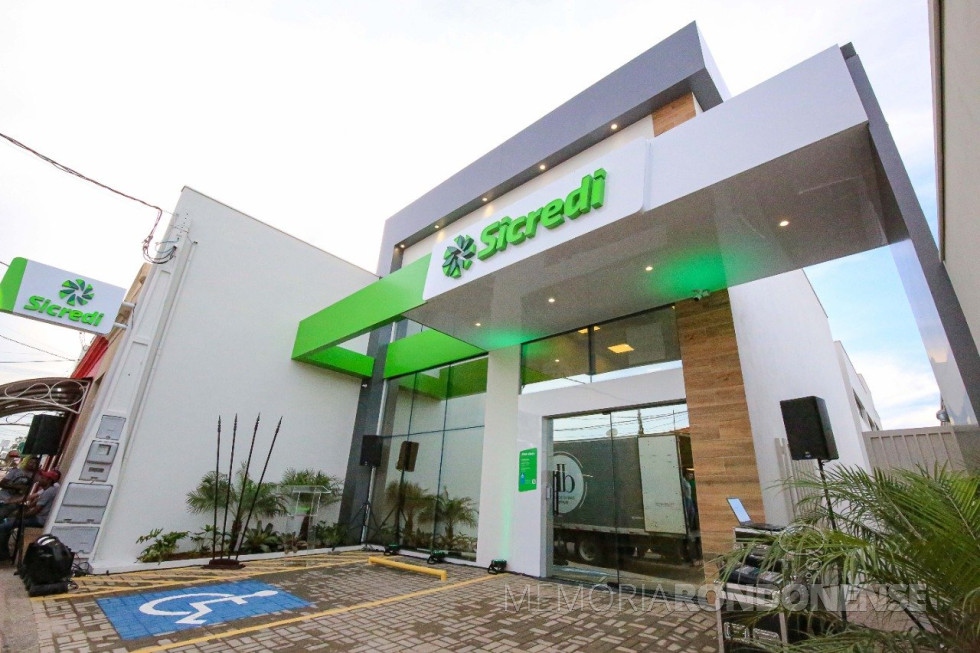 || Prédio da agência do Sicredi Aliança PR/SP, na cidade de Pirangi.
Imagem: Acervo da cooperativa de crédito colaborativo - FOTO 32 -