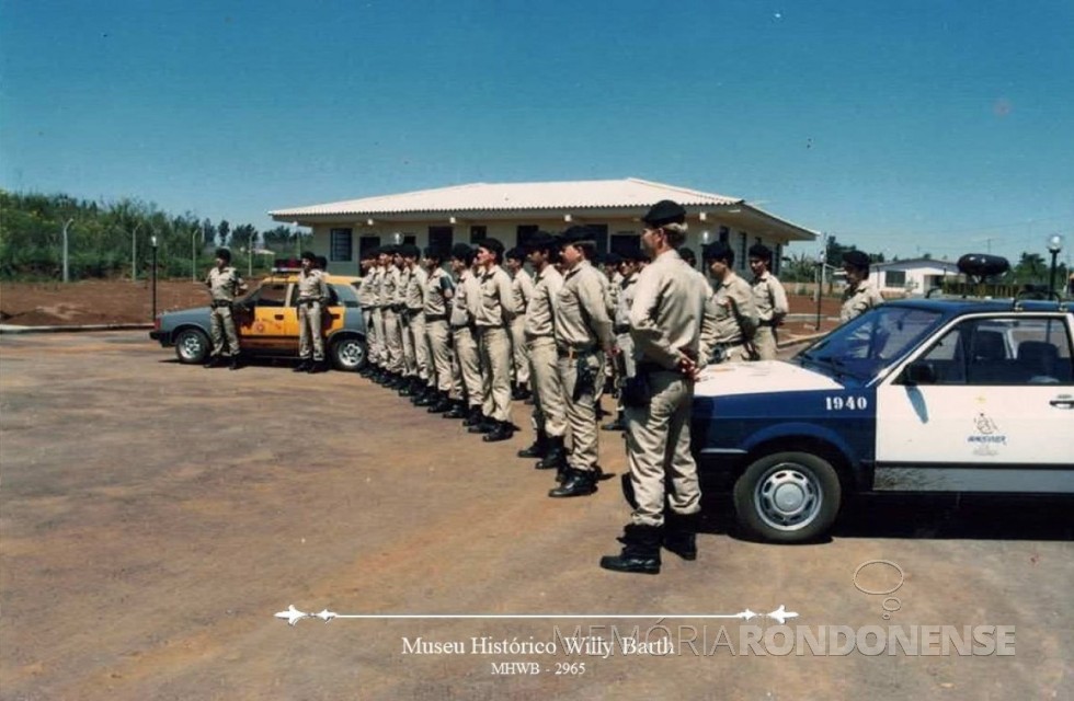 || Inauguração do quartel do 3º Batalhão da Polícia Militar do Paraná (PMPR), na cidade de Toledo, em julho de 1989.
Imagem: Acervo Museu Histórico Willy Barth - FOTO 5 - 