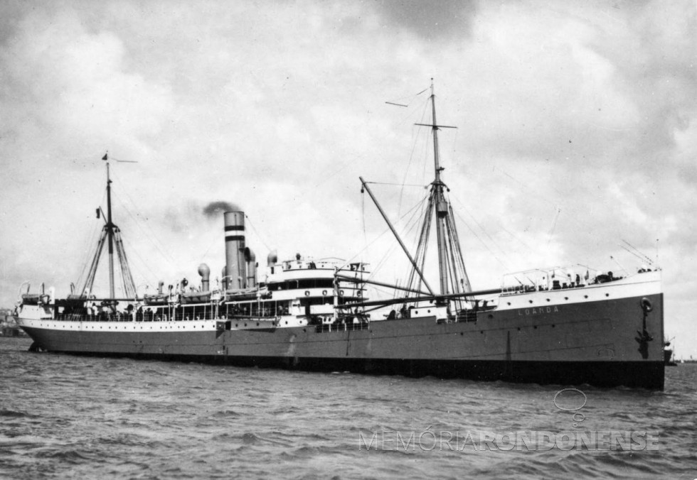 || Navio Wurtzburg, de bandeira alemã, no qual embarcaram Roberto Graff e esposa para o Brasil, em
Imagem: Acervo Vilton Graff - FOTO 2 -