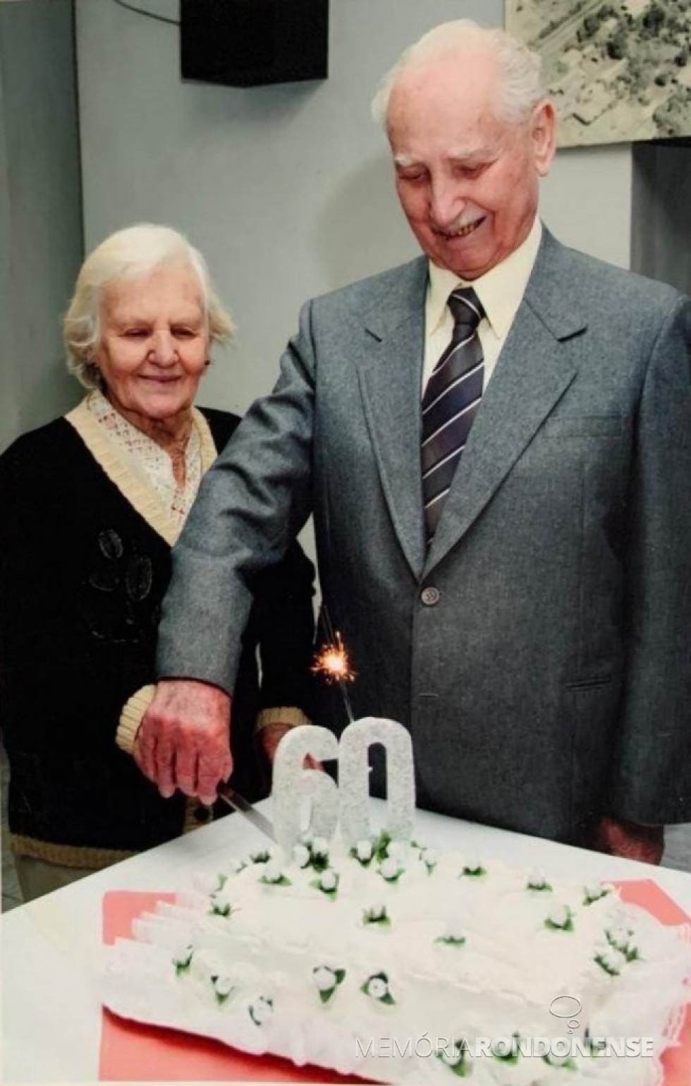 || Casal pioneiro rondonense Olivia Maria e Caetano Marcon, ela falecido em fevereiro de 2006.
Imagem: Acervo da família - FOTO 5 -