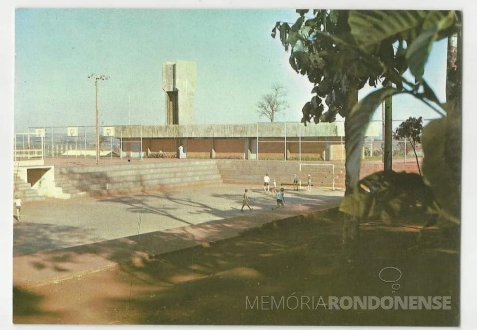 || Vista do módulo esportivo meses depois de sua inauguração que aconteceu em julho de 1976.
Imagem: Acervo Vilson Berwanger (Joinville) - FOTO 21 -