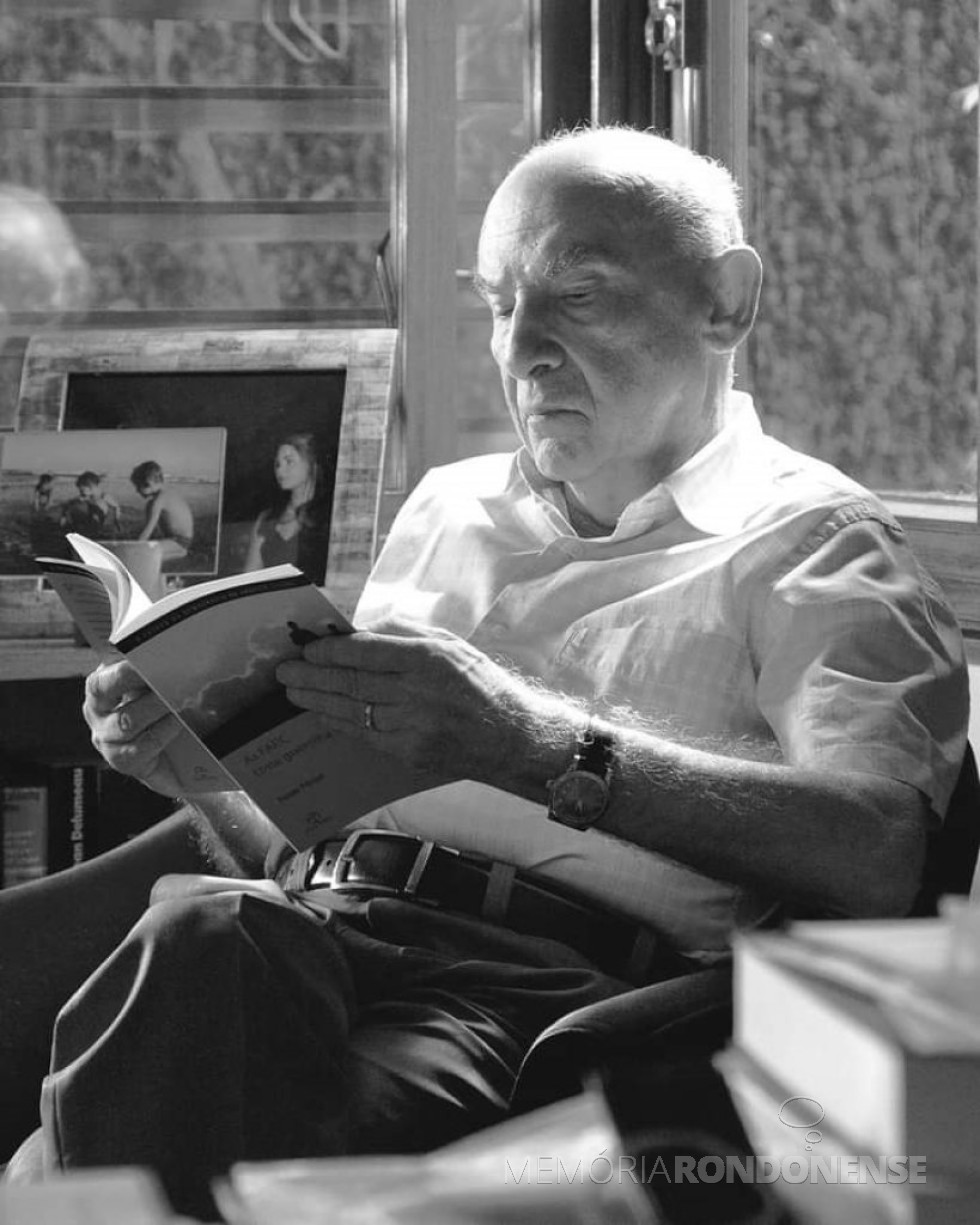 || Historiador paulistano Boris Fausto, falecido em abril de 2023.
Imagem: Acervo Companhia das Letras - FOTO 18 -