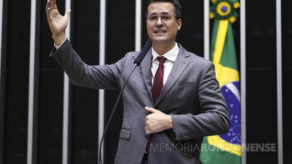 || Deltan Dallagnol que teve indeferida o seu registro de candidatura a deputado federal pelo TSE e a consequente perdad de mandato em maio de 2023.
Imagem: Acervo UOL - FOTO 16 -