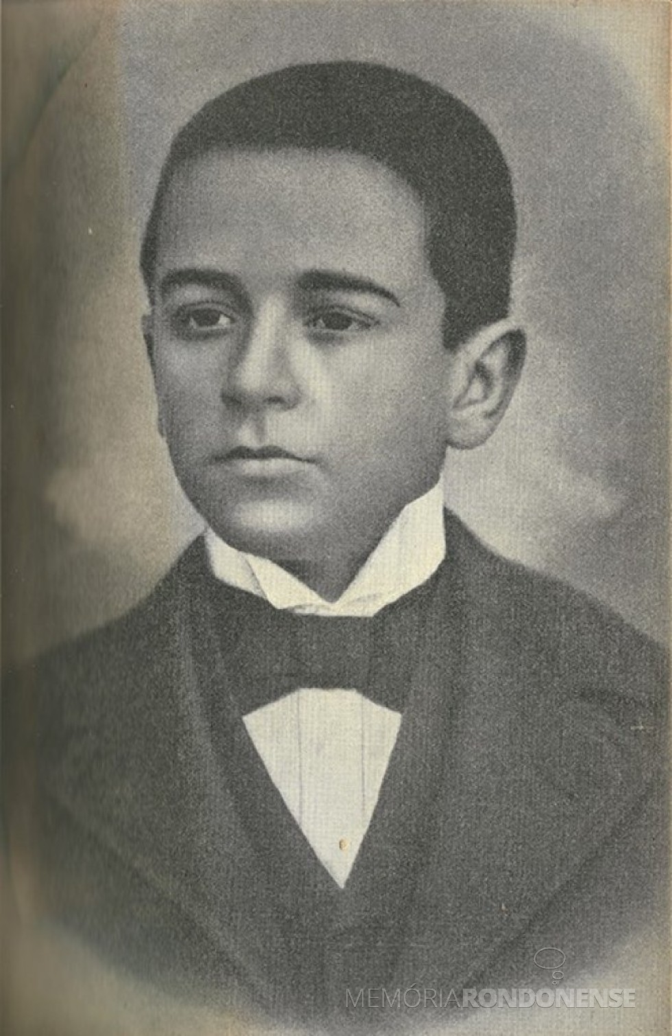 || Getúlio Vargas, aos 12 anos, em 1894.
Imagem: Acervo Wikipedia - FOTO 9 - 