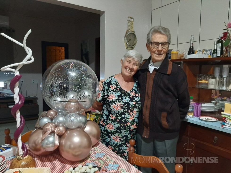 || Casal rondonense  Rozalina Cecilia e Anildo Cemin que comemorou Bodas de Diamante, em maio de 2023.
Imagem: Acervo Cristiane Cemin - FOTO 22 -