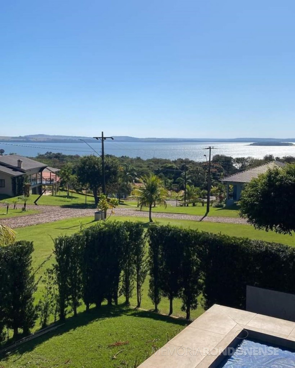 || Meio tarde no município de Marechal Cândido Rondon em 28 de junho de 2023.
Imagem clicada por Eivelton Hoffmann a partir do Clube Naútico, no distrito rondonense de Porto Mendes. - FOTO 28 -
