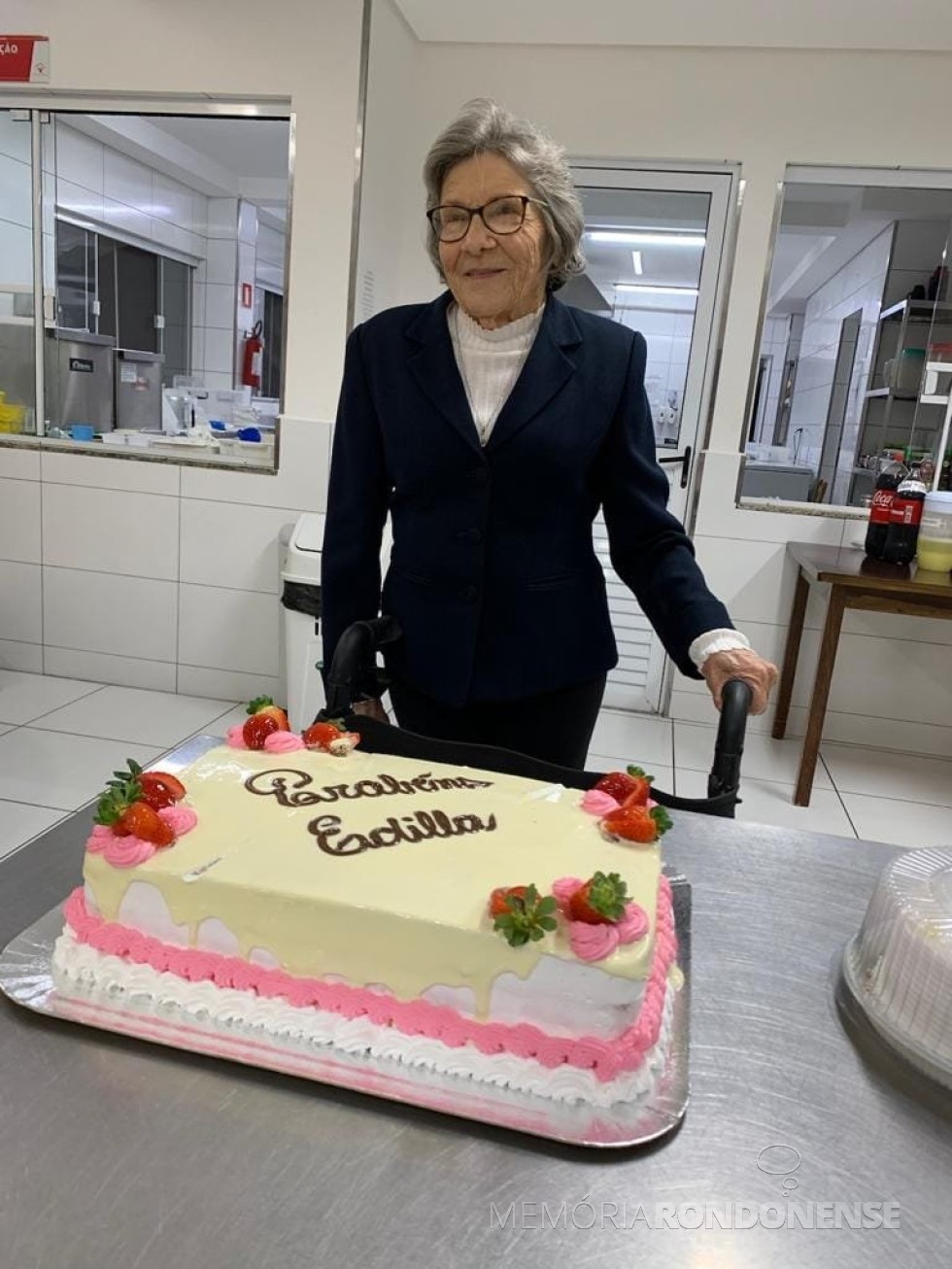 || Pioneira rondonense Edila Gosenheimer na comemoração de seus 86 anos, em junho de 2023.
Imagem: Acervo pessoal - FOTO 16 - 
