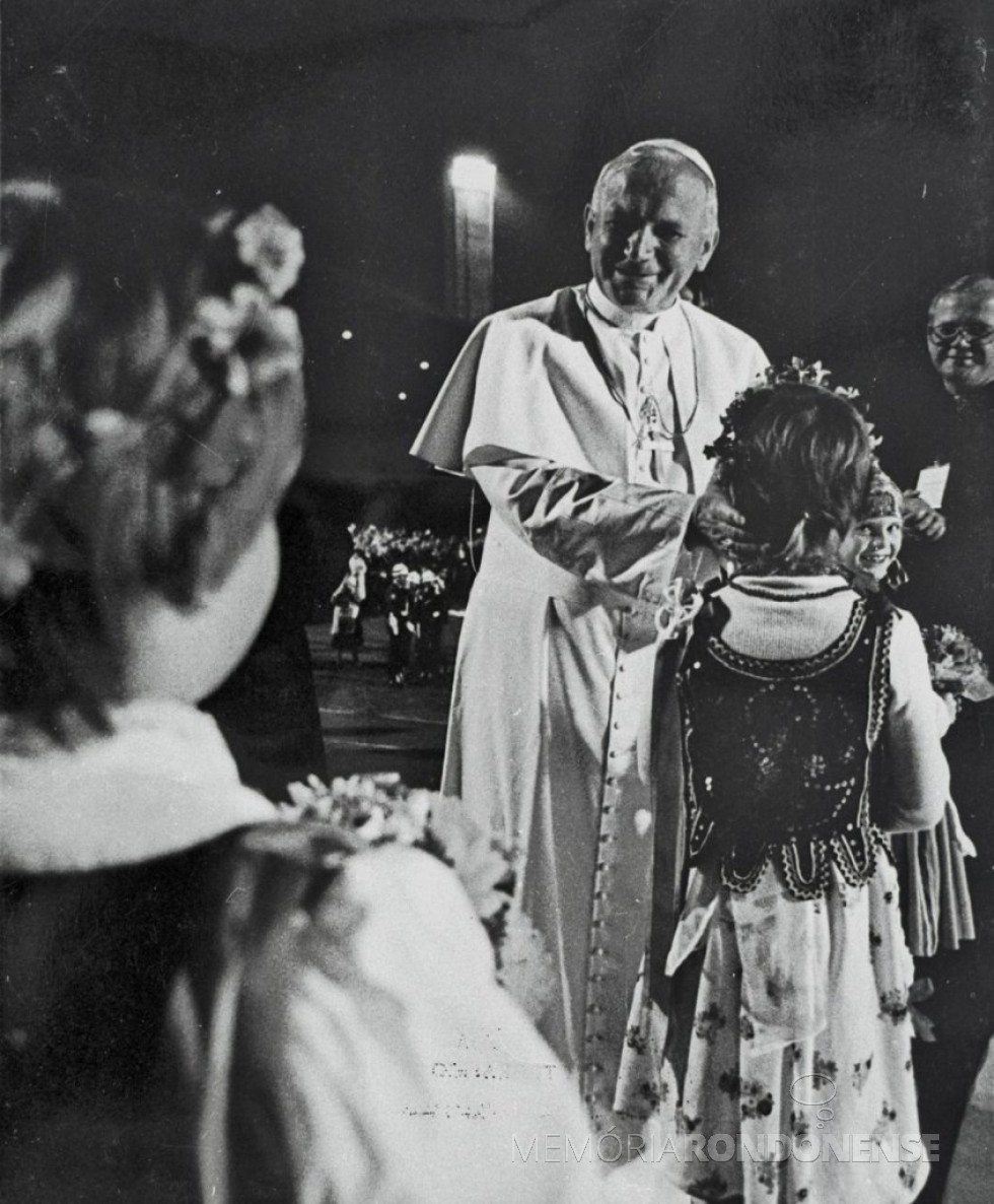 || Papa João Paulo || ao encontrar-se  com descendentes  de conterrâneos imigrantes.
Imagem: Acervo CD- FOTO 10 