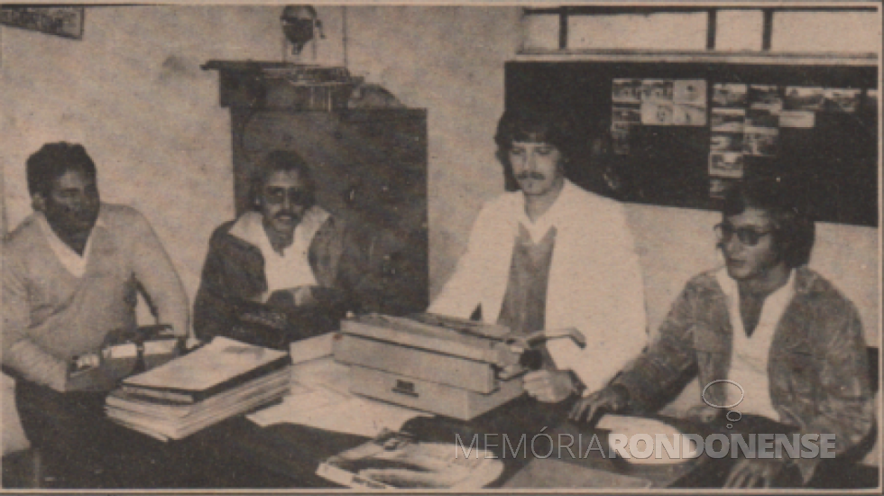 || Membros da nova diretoria do Clube Concórdia, eleita em junho de 1979. Da esquerda à direita: Geronimo Gomes, João Carlos Schnitzer, Egon Hachmann e Ademir Antonio Osmar Bier. 
Imagem: Acervo Projeto Memória Rondonense/Família Ariovaldo Luiz Bier - extrato de Rondon e Palotina Hoje - FOTO 10 -