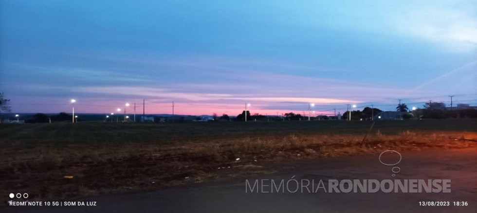 || Entardecer na cidade de Marechal Cândido Rondon em 13 de agosto de 2023.
Imagem: Acervo e crédito de Valdemir Sonda - FOTO 28 -