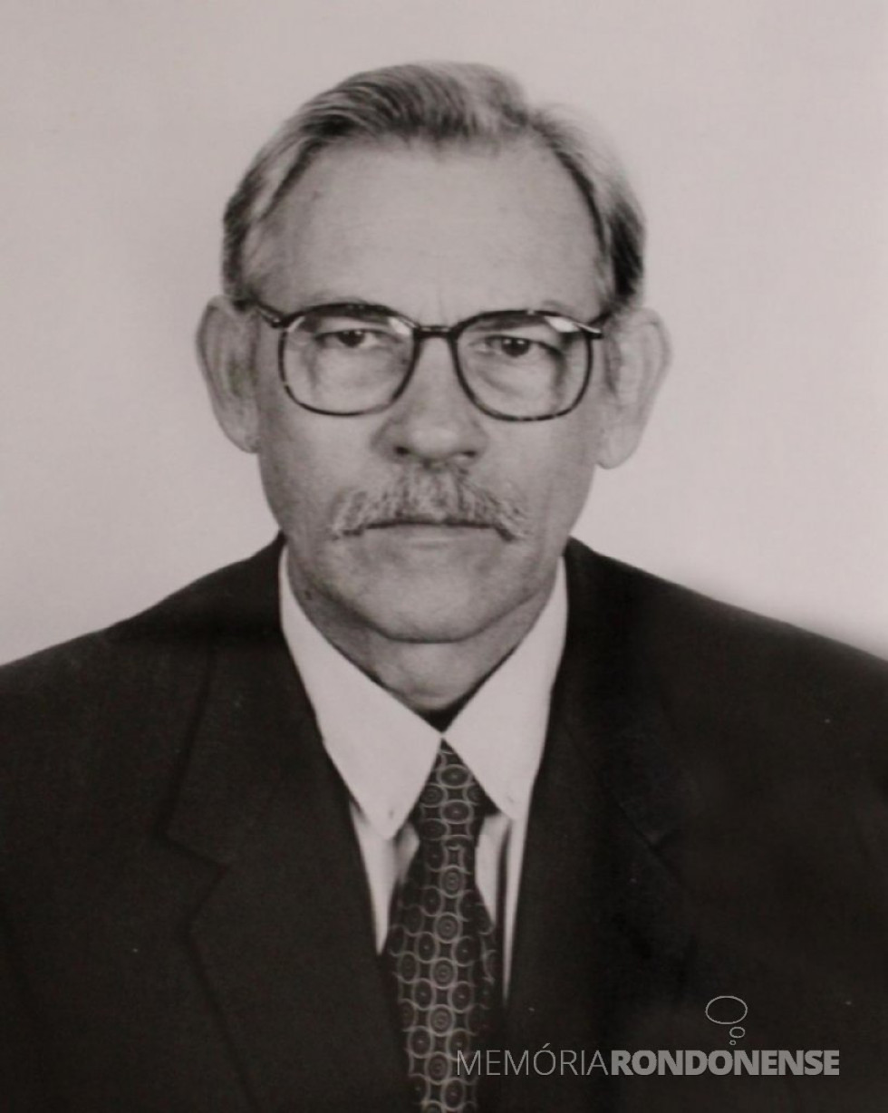 || Rondonense Alfredo Kunkel, eleito presidente da Cooperativa Agroindustrial Copagril, em janeiro de 1979.
Imagem: Acervo Projeto Memória Rondonense - FOTO 20 -
