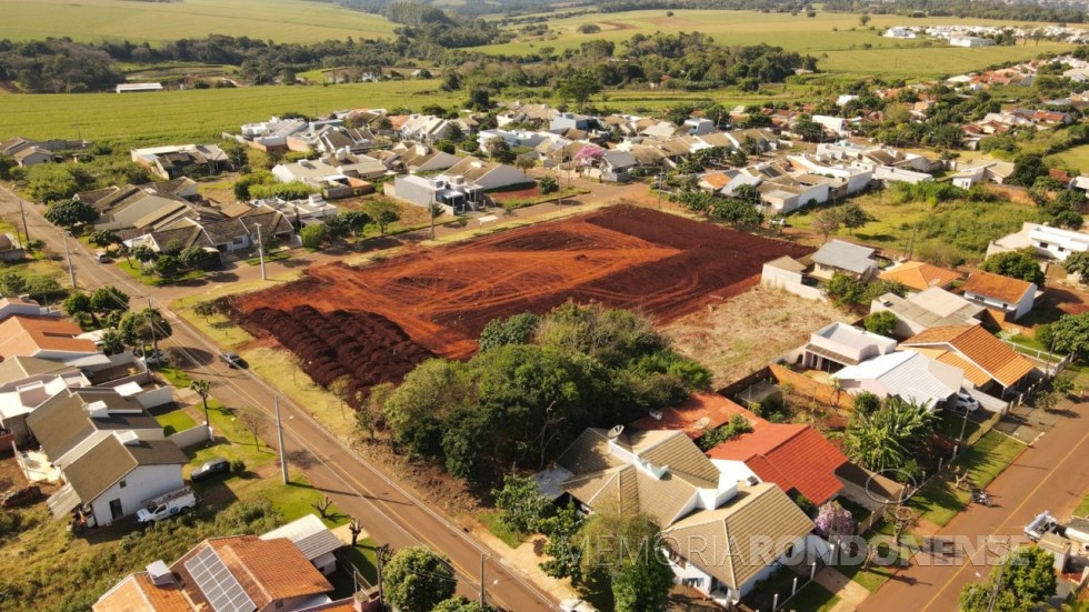 || Área sendo preparada no Bairro Boa Vista para a construção da Escola Municipal Idalina Guzzoni, em junho de 2023.
Imagem: Acervo Imprensa - PM - Mal. Cândido Rondon - FOTO 24 -