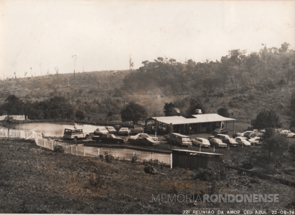 || Local em Céu Azul (PR), onde foi realizada a 32ª Reunião da AMOP, em agosto de 1974.
Imagem: Acervo Projeto Memória Rondonense - FOTO 6 -