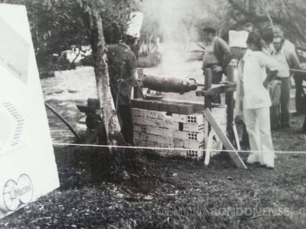|| Outra vista historica da 2ª Festa Nacional do Porco no Rolete,