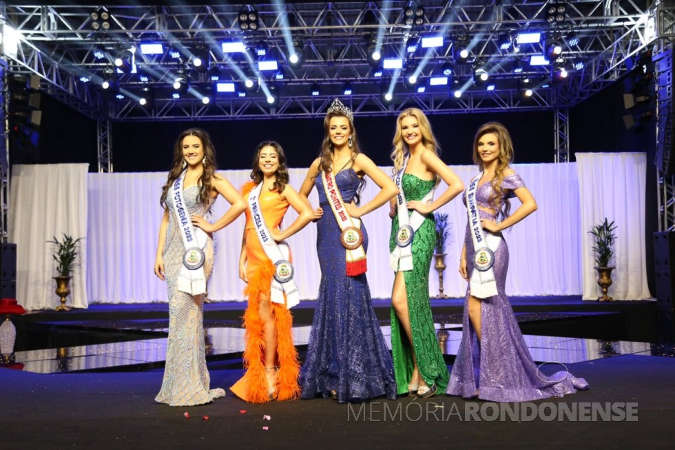 || Soberanas do concurso Miss Quatro Pontes 2023, em setembro de 2023.
Imagem: Acervo Jornal do Oeste - FOTO 31 - 
