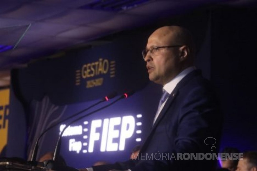 || Empresário cascavelense Edson Vasconcelos no seu discurso de posse como presidente da FIEP, em outubro de 2023.
Imagem: Acervo CGN - FOTO 35 -