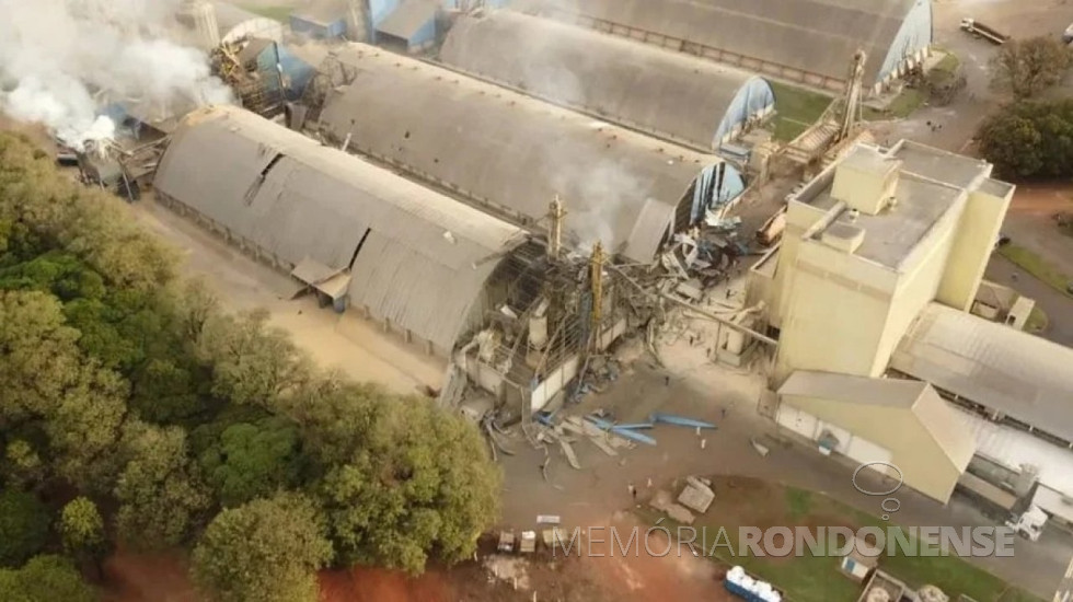 || Armazéns da Cooperatica C-Vale danificados com a explosão em julho de 2023.
Imagem: Acervo Canal Rural - FOTO  29 -