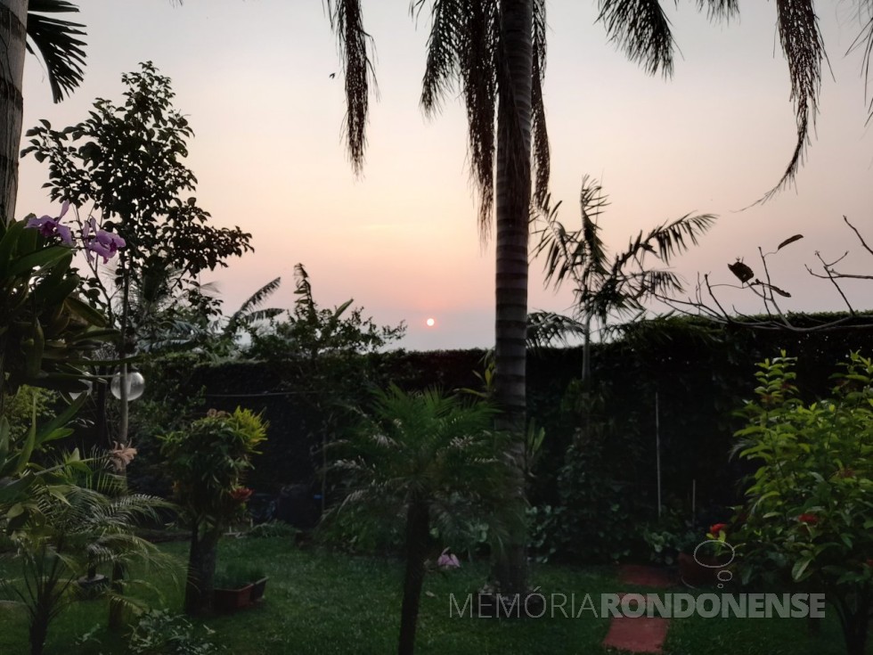 || Pôr do sol na cidade de Marechal Cândido Rondon, em 07 de outubro de 2023.
Imagem: Acervo Projeto Memória Rondonense - FOTO 30 - 