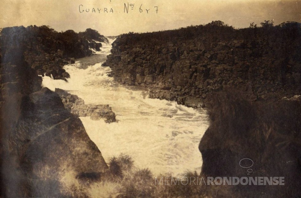 || Rio Paraná afunilado após as Sete Quedas, fotografo provavelmente na década de 1920.
Imagem: Acervo Matte Larangeira Digital - FOTO 8 -