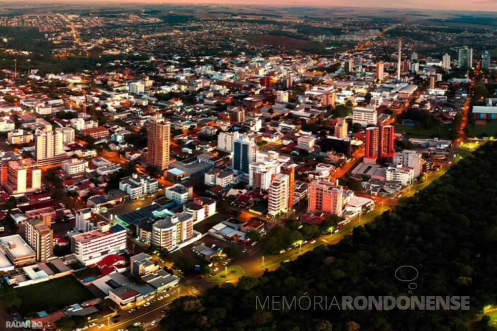 || Entardecer na cidade de Toledo em 14 de dezembro de 2023, data em que o município comemorou o 71º aniversário de emancipação político-administrativa.
Imagem: Acervo e crédito de Fábio Ulsenheimer - FOTO 28 -