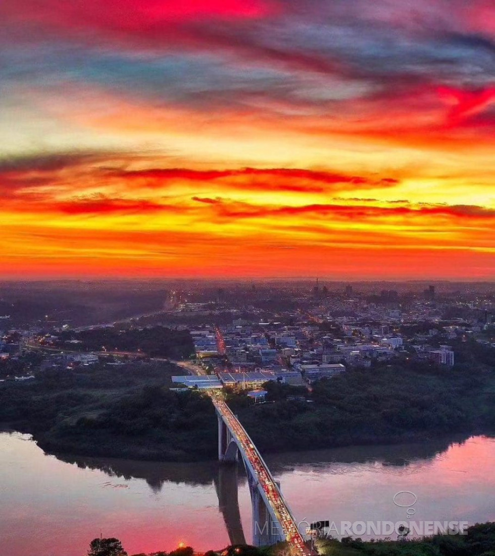 || Amanhecer na Tríplice Fronteira clicado a partir da Ciudad del Leste, por Elias Yassine, em 02 de dezembro de 2023.
Imagem: Acervo pessoal/ParaguayZoon/Facebook - FOTO 18 -