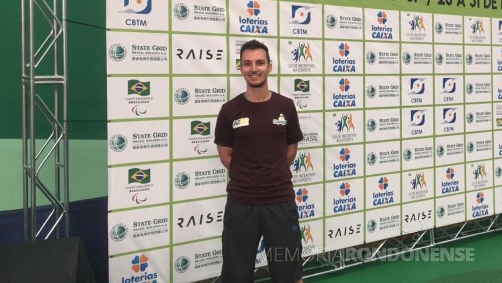|| Mesatenista rondonense Murilo Napoli, medalha de ouro em Rolândia (PR), em fevereiro de 2020.
Imagem: Acervo Imprensa PM-MCR - FOTO 10 -