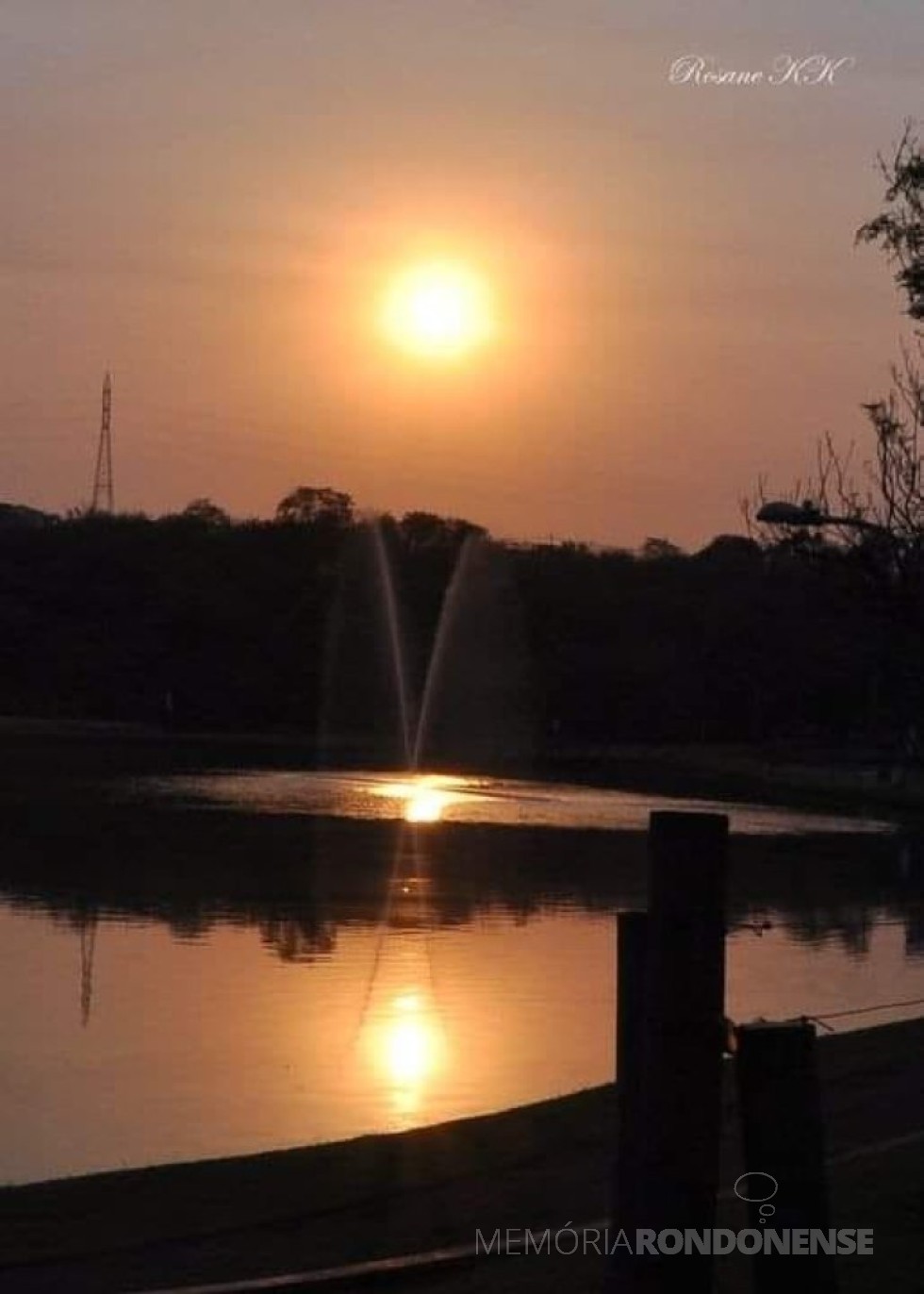 || Pôr do sol em Marechal Cândido Rondon, em 13 de março de 2024, clicado desde o Lago Municipal pela fotógrafa profissional rondonense Rosane Kozerski Kunzler - FOTO 18 - 