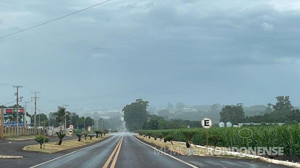 || Chuvas sobre a cidade de Pato Bragado, em 17 de março de 2024, dia da 34ª Festa Nacional do Cupim Assado.
Imagem: Acervo e crédito de Francisco Fernando Prestes (Maguinho) - FOTO 32 -