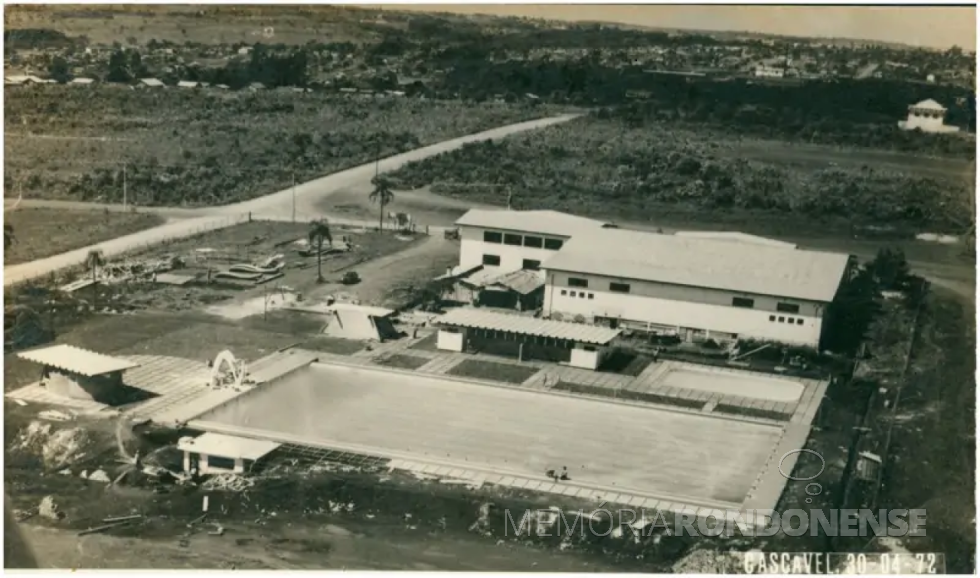 || Sede da Associação Atlética Comercial, em abril de 1972.
Imagem: Acervo Portal Cantagalo - FOTO 5 -