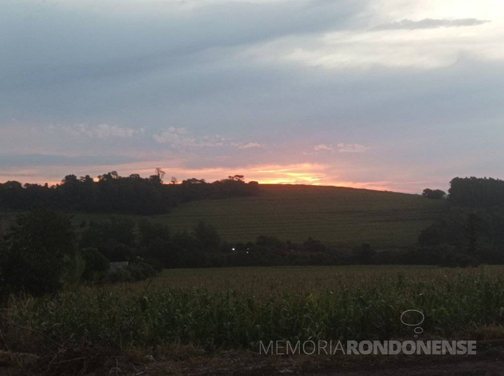|| Pôr do sol em Marechal Cândido Rondon, em 16 de maio de 2024.
Imagem: Acervo e crédito do rondonense Valdemir José Sonda - FOTO 16 -
