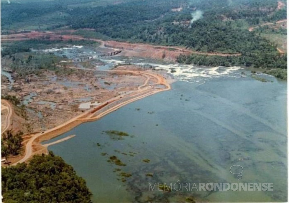 || Canteiro de obras da Usina Hidrelétrica de Salto Osório, em dezembro de 1970 - FOTO 9 -