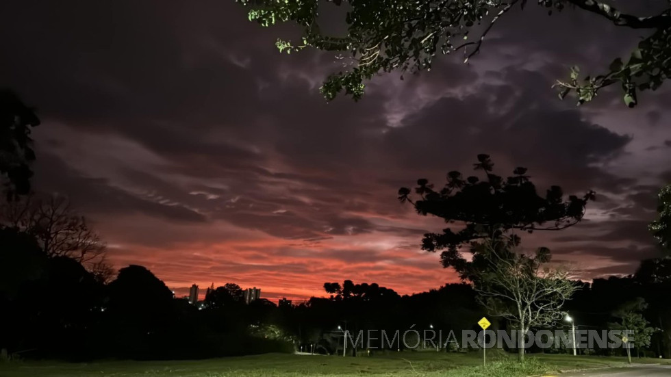 || Amanhecer na cidade de Cascavel, em 20 de junho de 2024.
Imagem: Acervo e crédito de Ailton Santos/Tarobá Cascavel - FOTO 32 -
