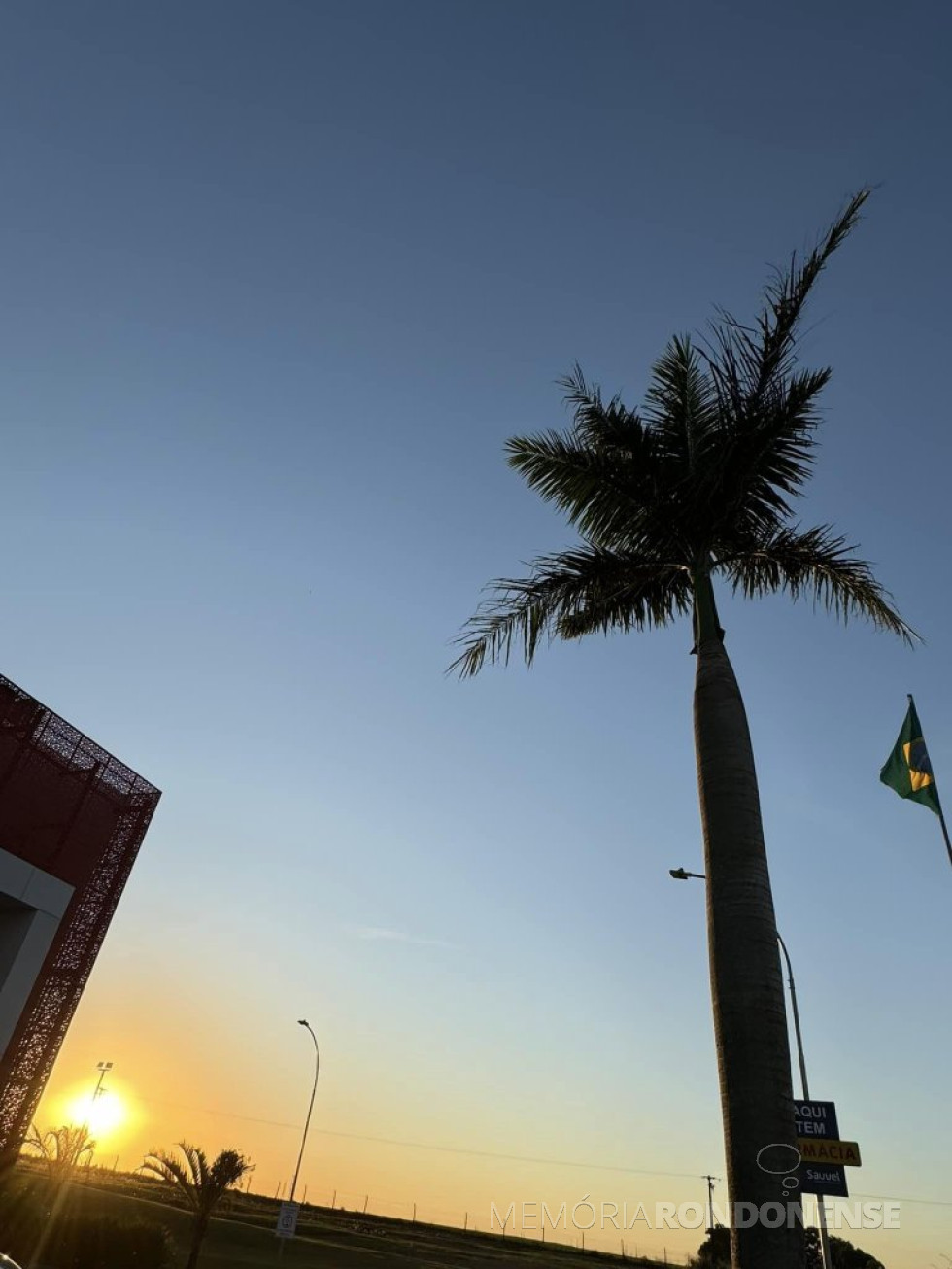 || Pôr do sol na cidade de Cascavel, em 28 de junho de 2024.
Imagem: Acervo e crédito do cascavelense Aílton Santos / Tarobá Cascavel / Facebook - FOTO 31 -