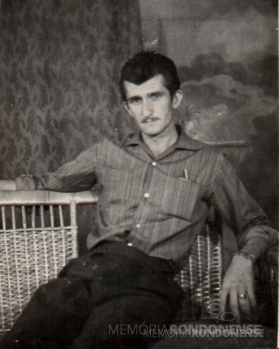 || Pioneiro rondonense Alfredo Bausewein, nascido em junho de 1934. 
Imagem: Acervo Projeto Memória Rondonense - FOTO 2 -