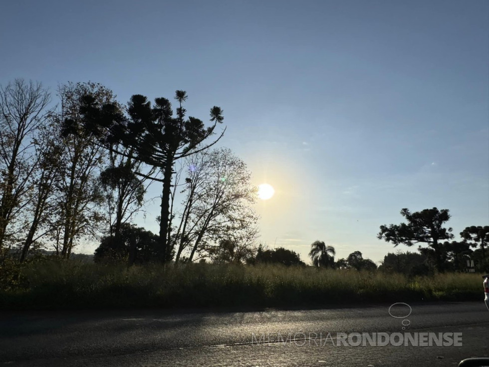 || Entardecer na  região de Cascavel (PR), em 02 de junho de 2024.
Imagem: Acervo e crédito Ailton Santos - FOTO 31 -