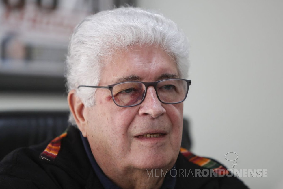 || Roberto Requião, ex-governador do Paraná, que teve negado pelo Supremo Tribunal  Federal (STF) o direito à aposentadoria vitalícia, em abril de 2024.
Imagem: Acervo Tribuna do Paraná/ Crédito de Jonatahn Campos/Gazeta do Povo - FOTO 25 -