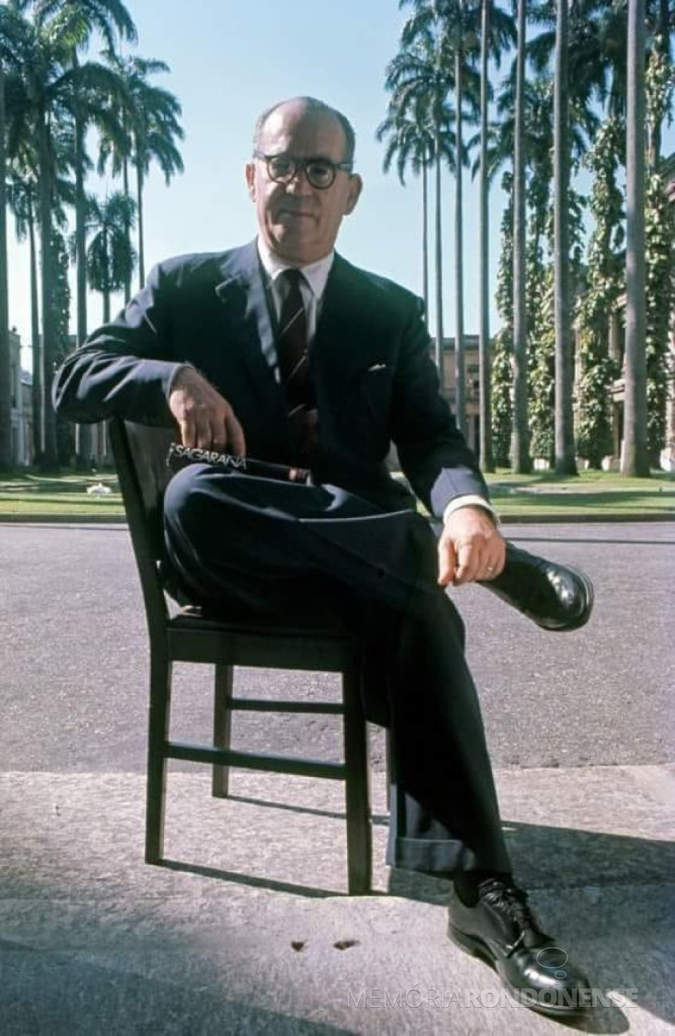 || Embaixador Guimarães Rosa, líder da equipe brasileira que negociou a formulação da