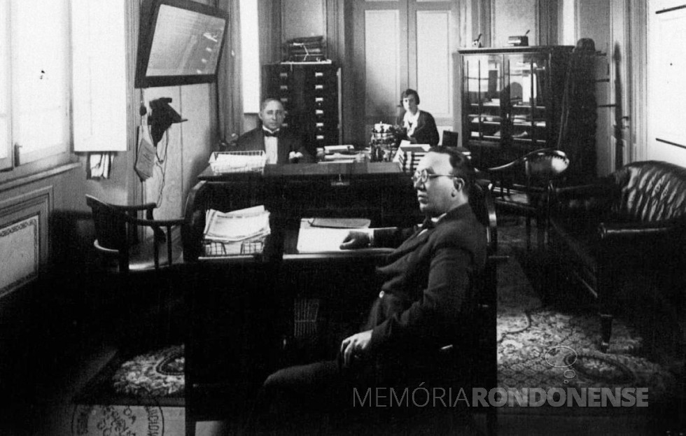 || Vista de uma das salas de trabalho  da 1ª sede do Tribunal Eleitoral do Paraná (TREPR).
Imagem: Acervo do Tribunal - FOTO 6 -