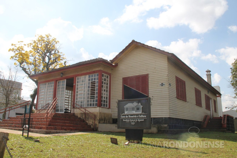 || Antiga residência oficial do Vice-governador do Território Federal do Iguaçu, restaurada e que agora abriga a Casa da