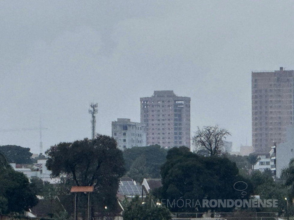 || Entardecer na cidade de Cascavel, em 29 de julho de 2024.
Imagem: Acervo e crédito de Aílton Santos / Tarobá Cascavel / Facebook - FOTO 23 -