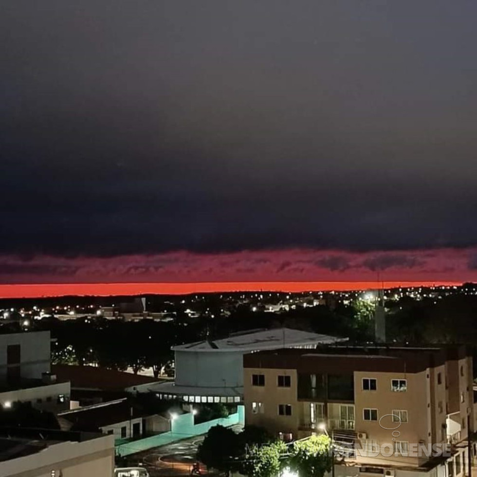 || Começo da noite na cidade de Marechal Cândido Rondon, em 08 de agosto de 2024.
Imagem: Acervo e crédito da rondonense Sandra Regina Lui - FOTO 5 -