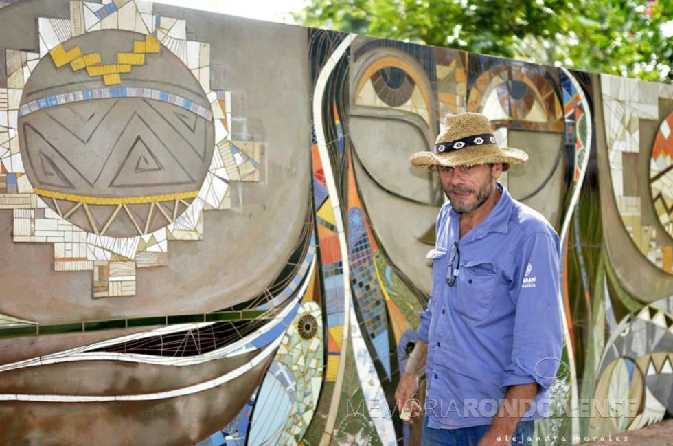 || Michel Hachen, estetecista em arte Neoguarani, de origem argentina, radicado na cidade de Foz do Iguaçu.
Imagem: Arquivo pessoal - FOTO 37 -